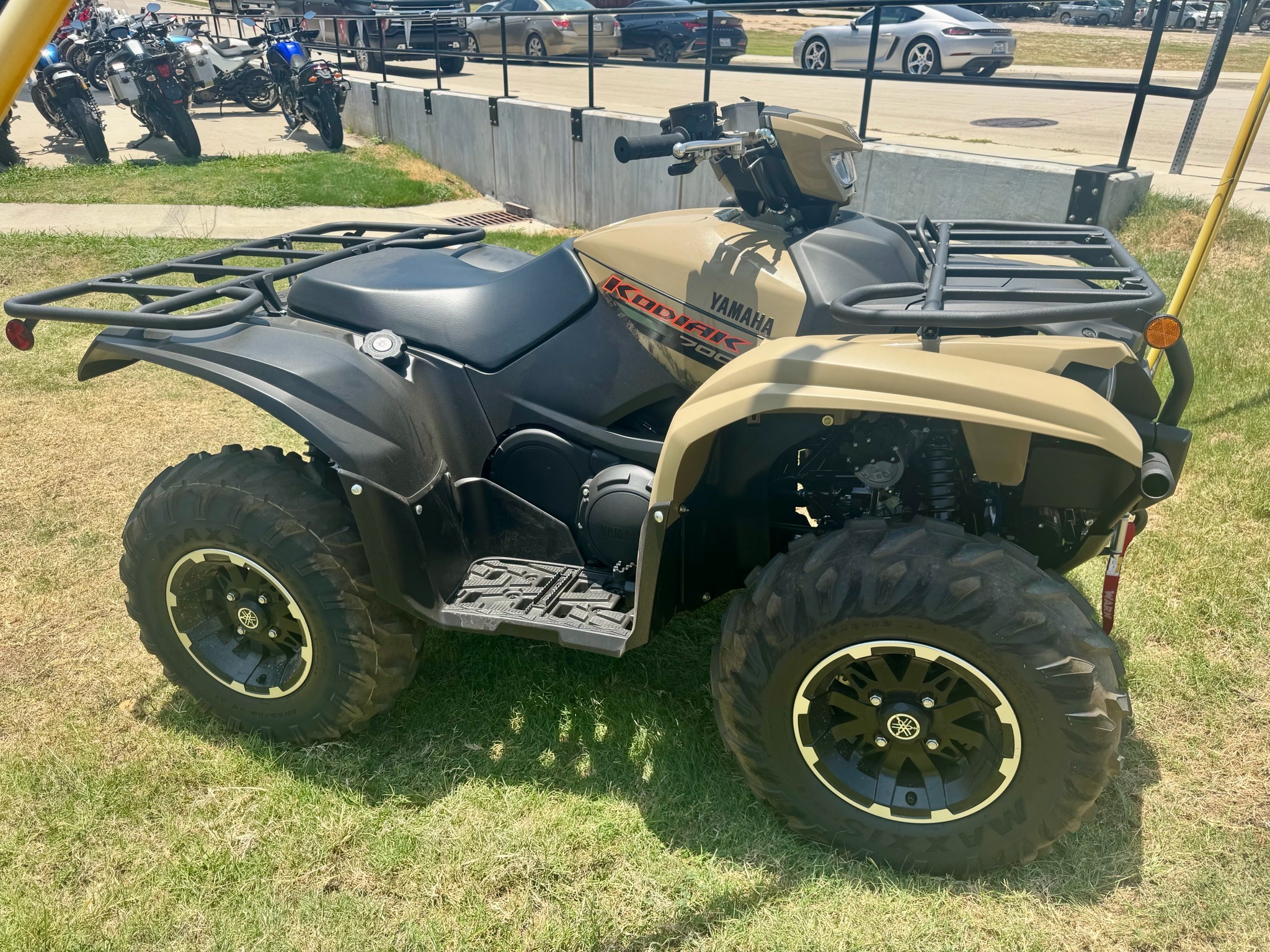 2027 Yamaha Kodiak 700 EPS XT-R in irving TX