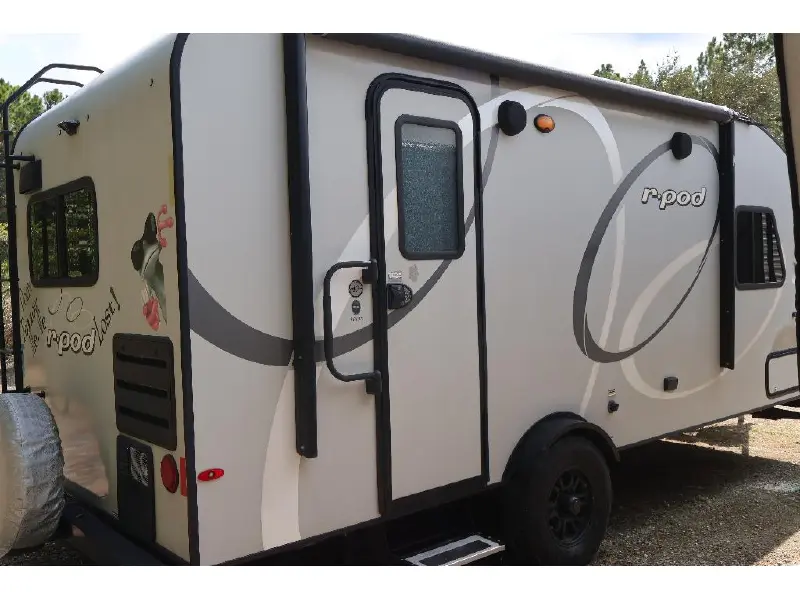 2020 FOREST RIVER r pod 195