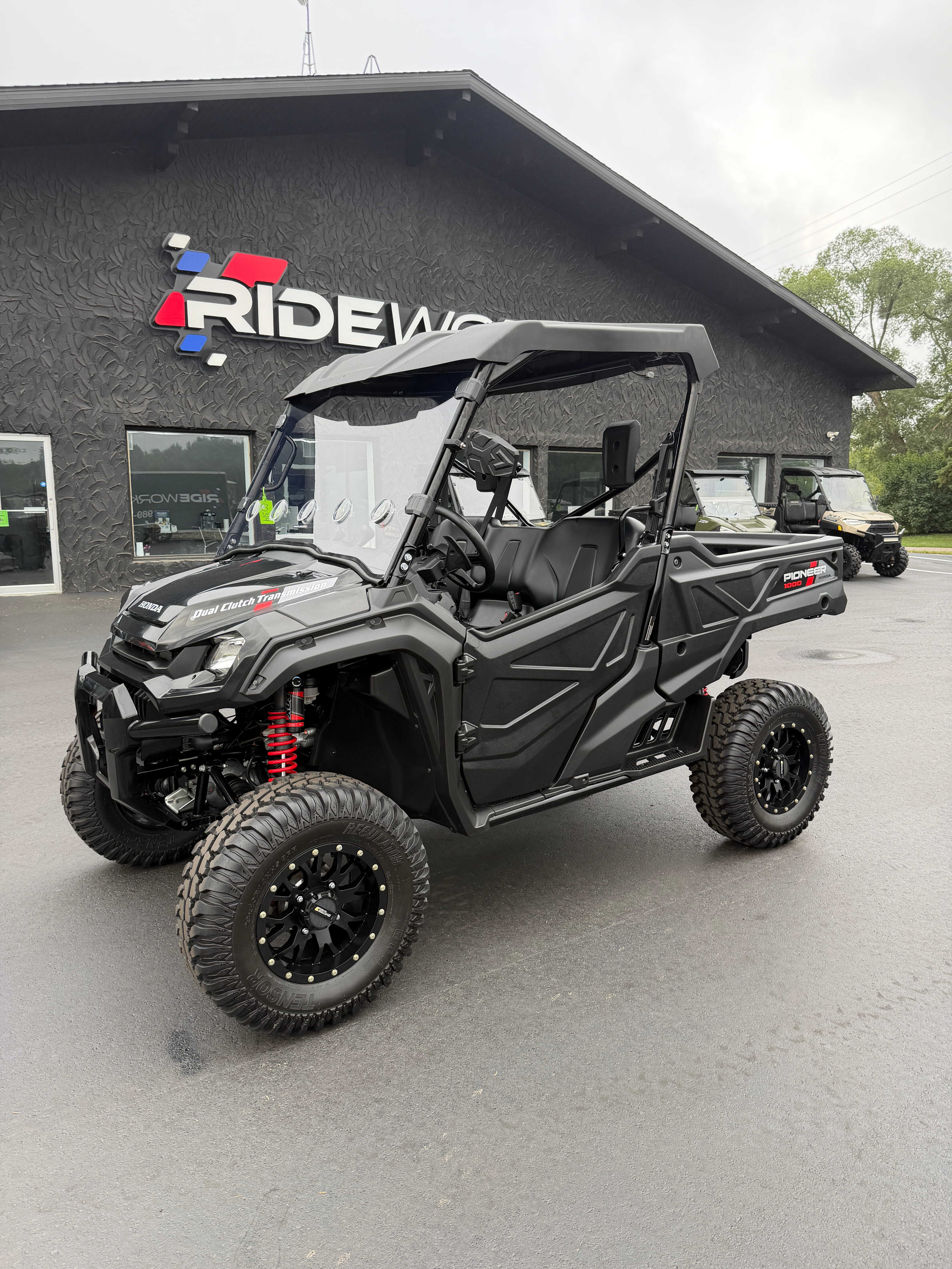 2023 Honda PIONEER 1000 EPS in carson city MI
