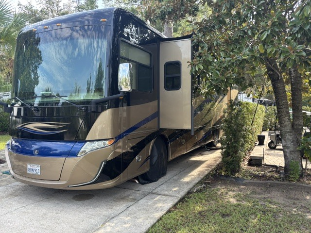 2018 Tiffin Motorhomes ALLEGRO RED 37 BA RV