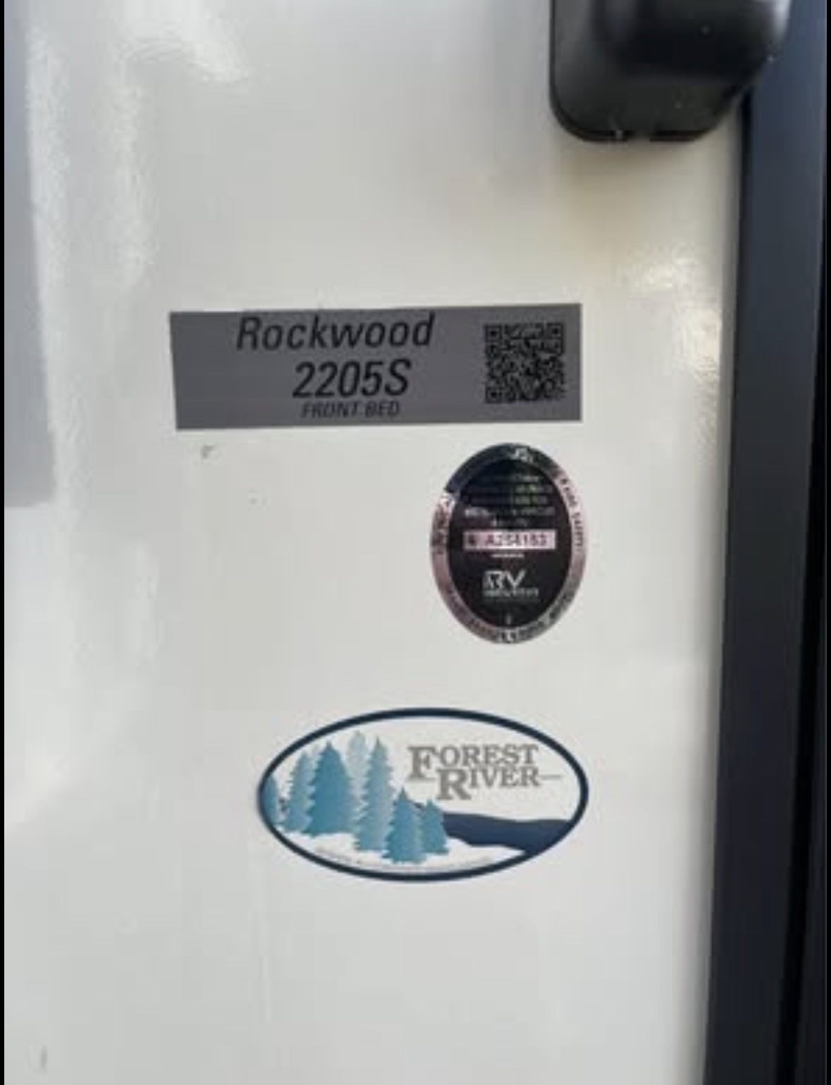 2022 Forest River ROCKWOOD MINI LITE 2205S in havre de grace MD