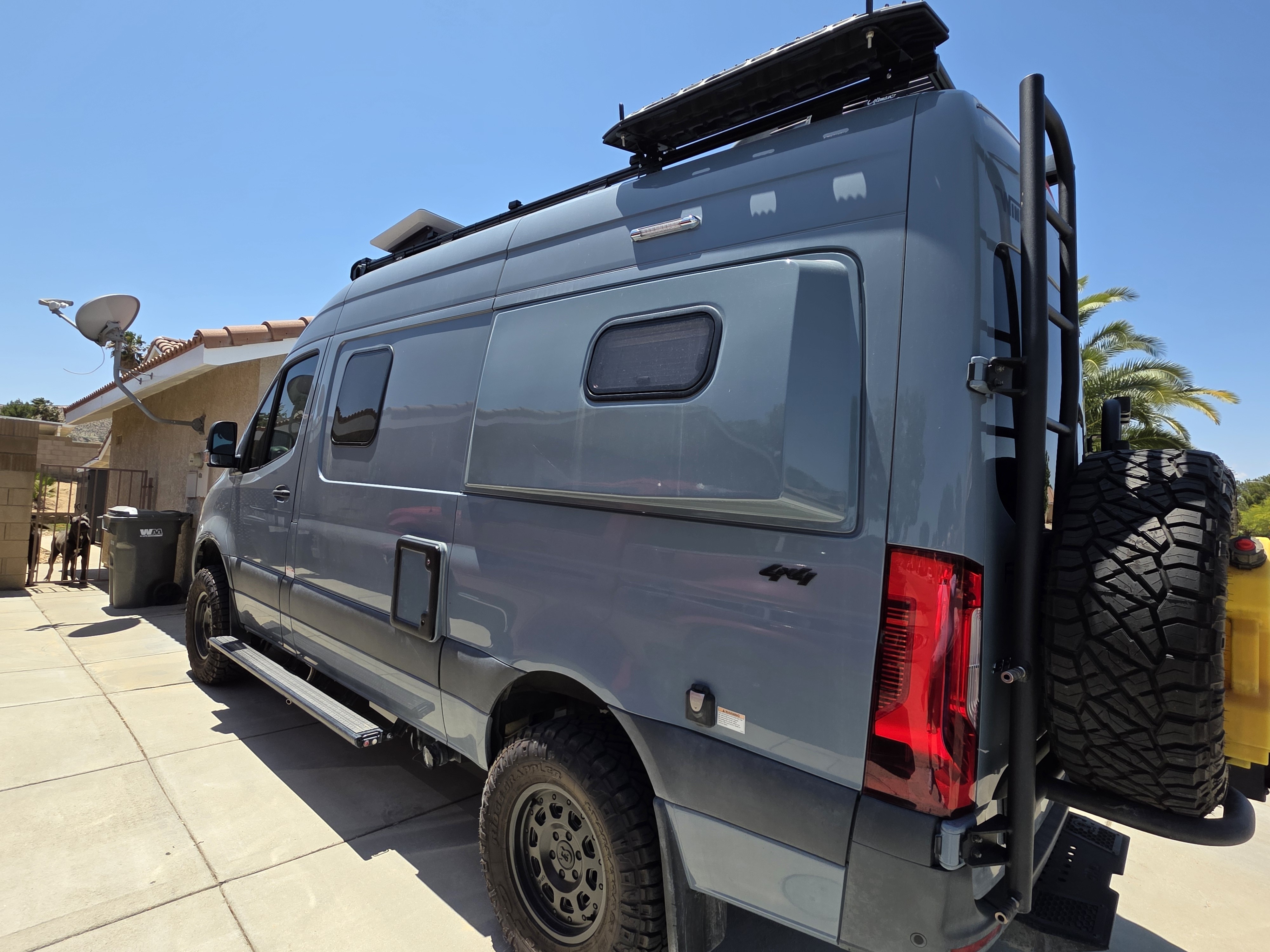2022 Winnebago REVEL 44E RV