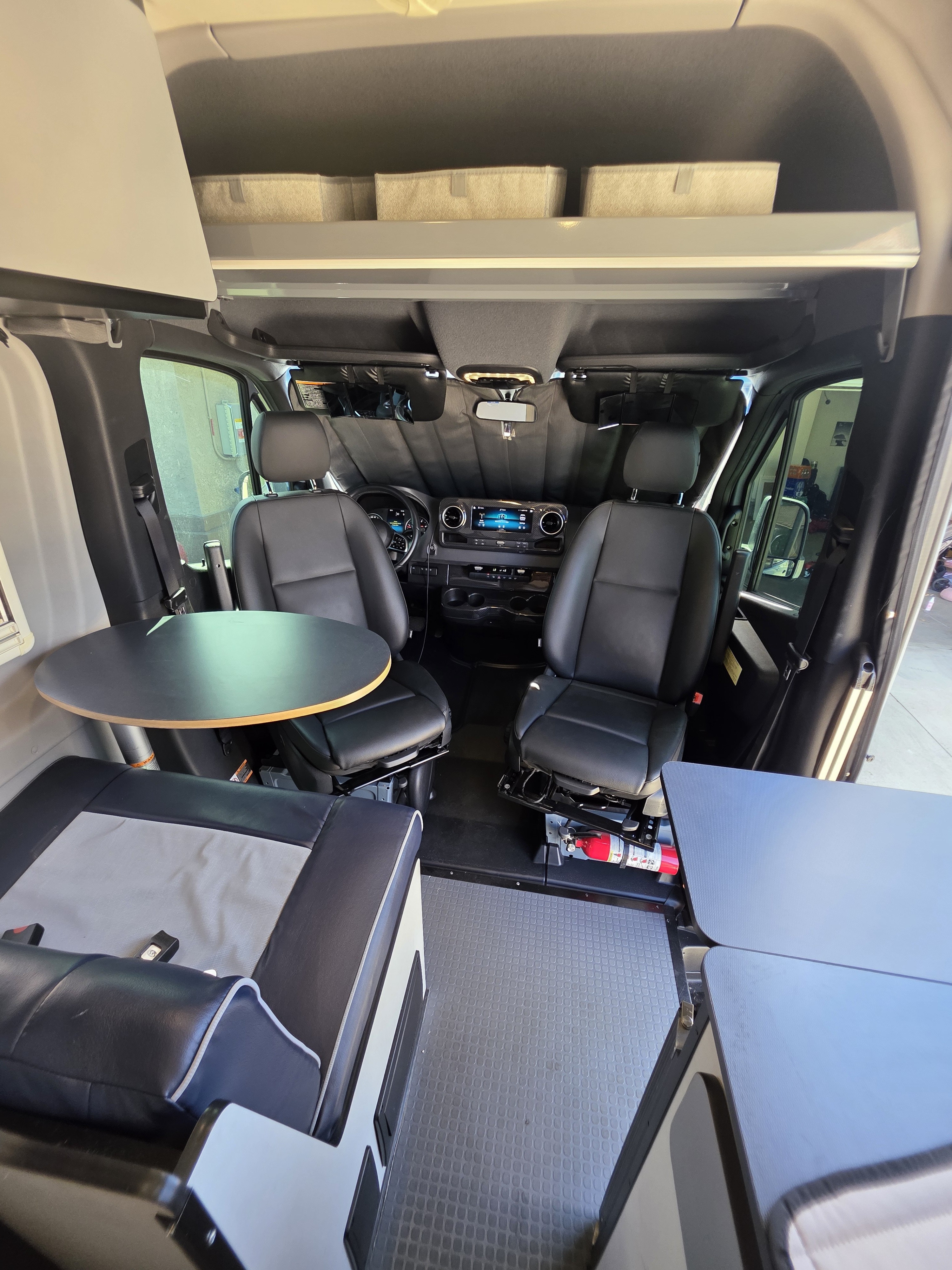 2022 Winnebago REVEL 44E in montgomery TX