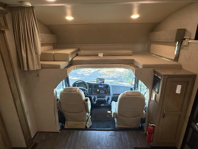 2018 JAYCO SENECA 37K
