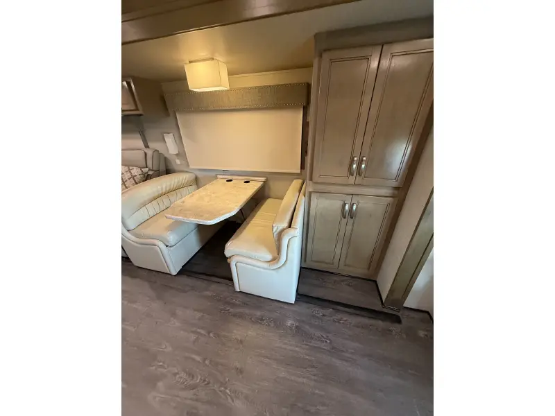 2018 JAYCO SENECA 37K