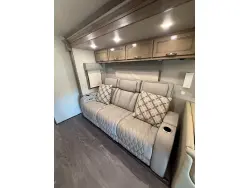 2018 JAYCO SENECA 37K