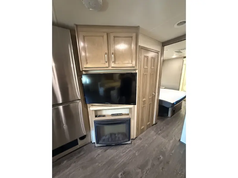2018 JAYCO SENECA 37K