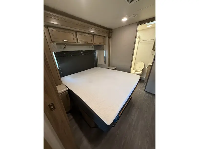2018 JAYCO SENECA 37K