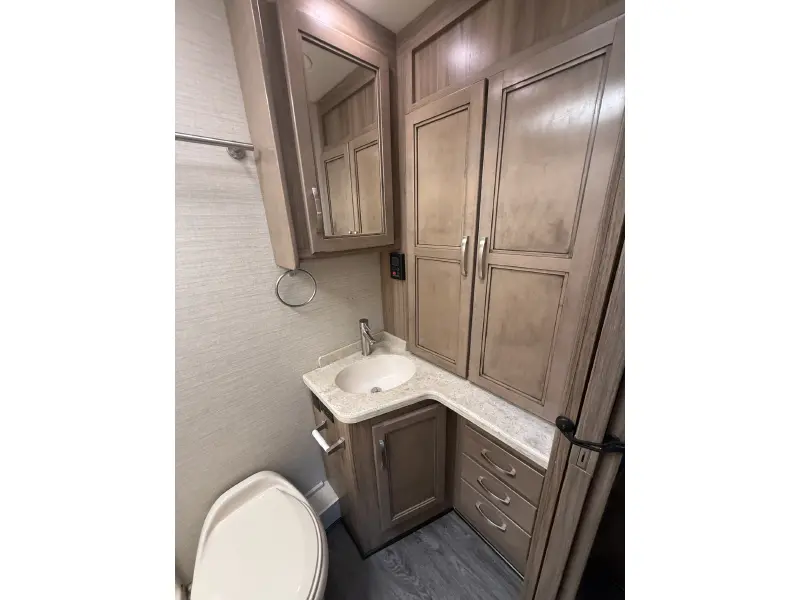 2018 JAYCO SENECA 37K