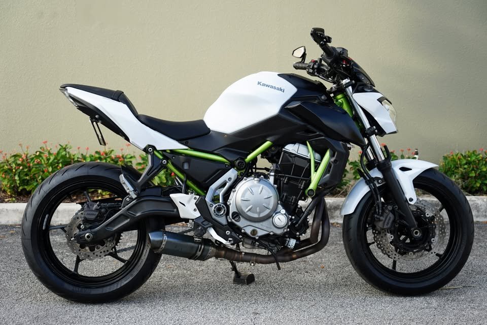 2017 Kawasaki Z 650 650 in North Miami Beach, FL