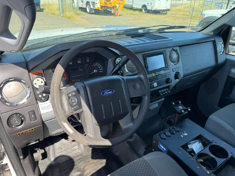 2016 FORD F550