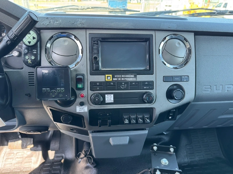 2016 FORD F550