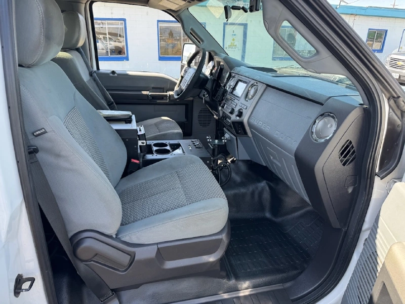 2016 FORD F550