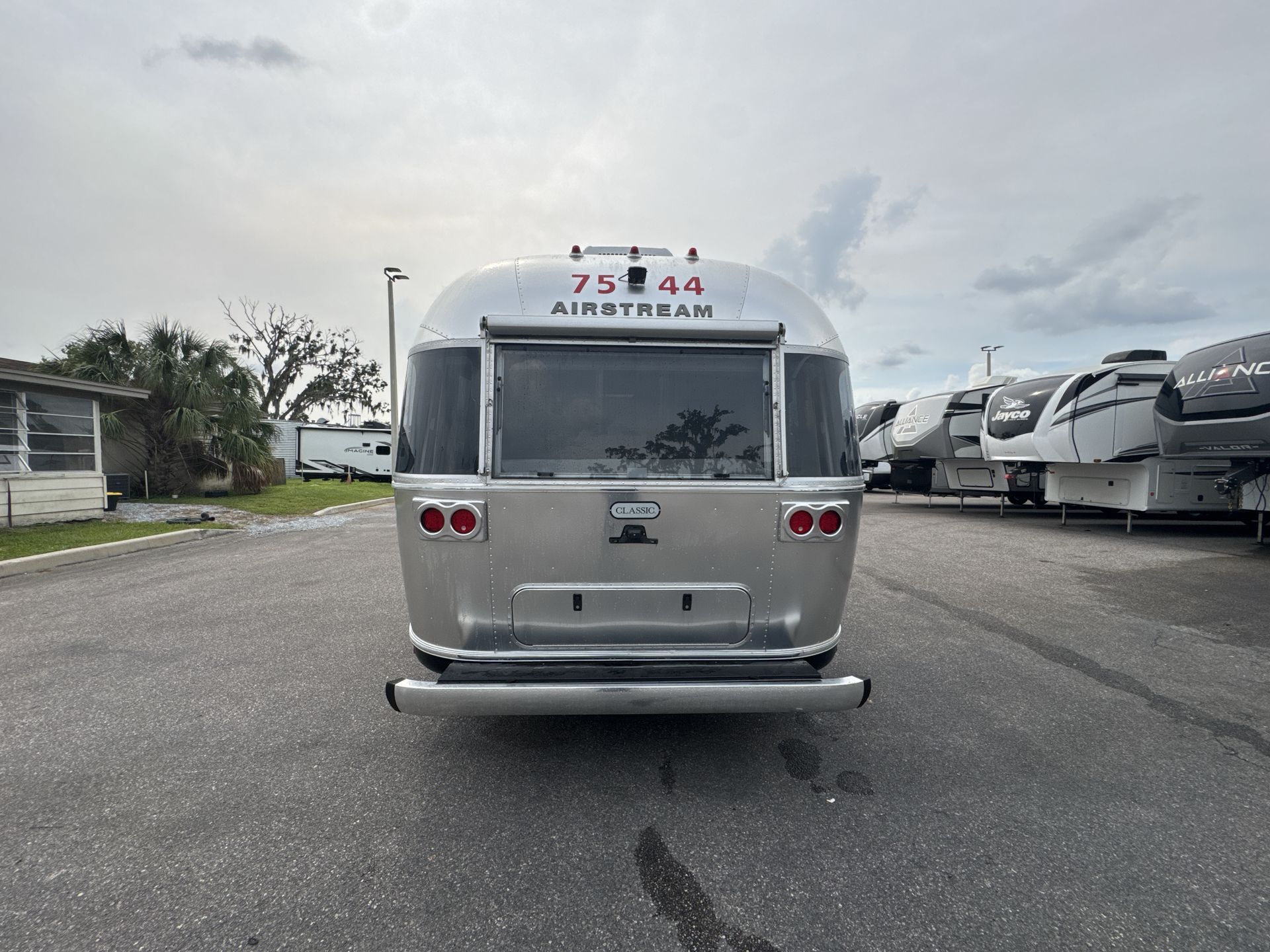 2021 Airstream 30RBQ Classic in woodford VA