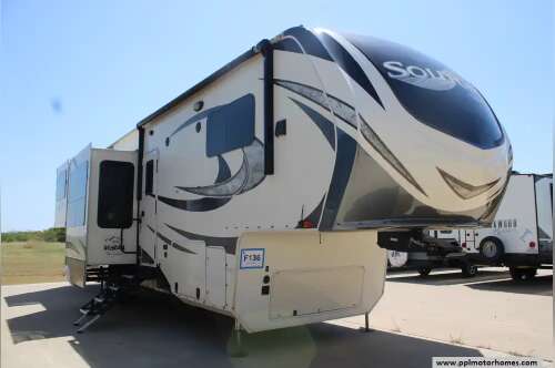 2017 Grand Design Solitude 375RES in cleburne TX