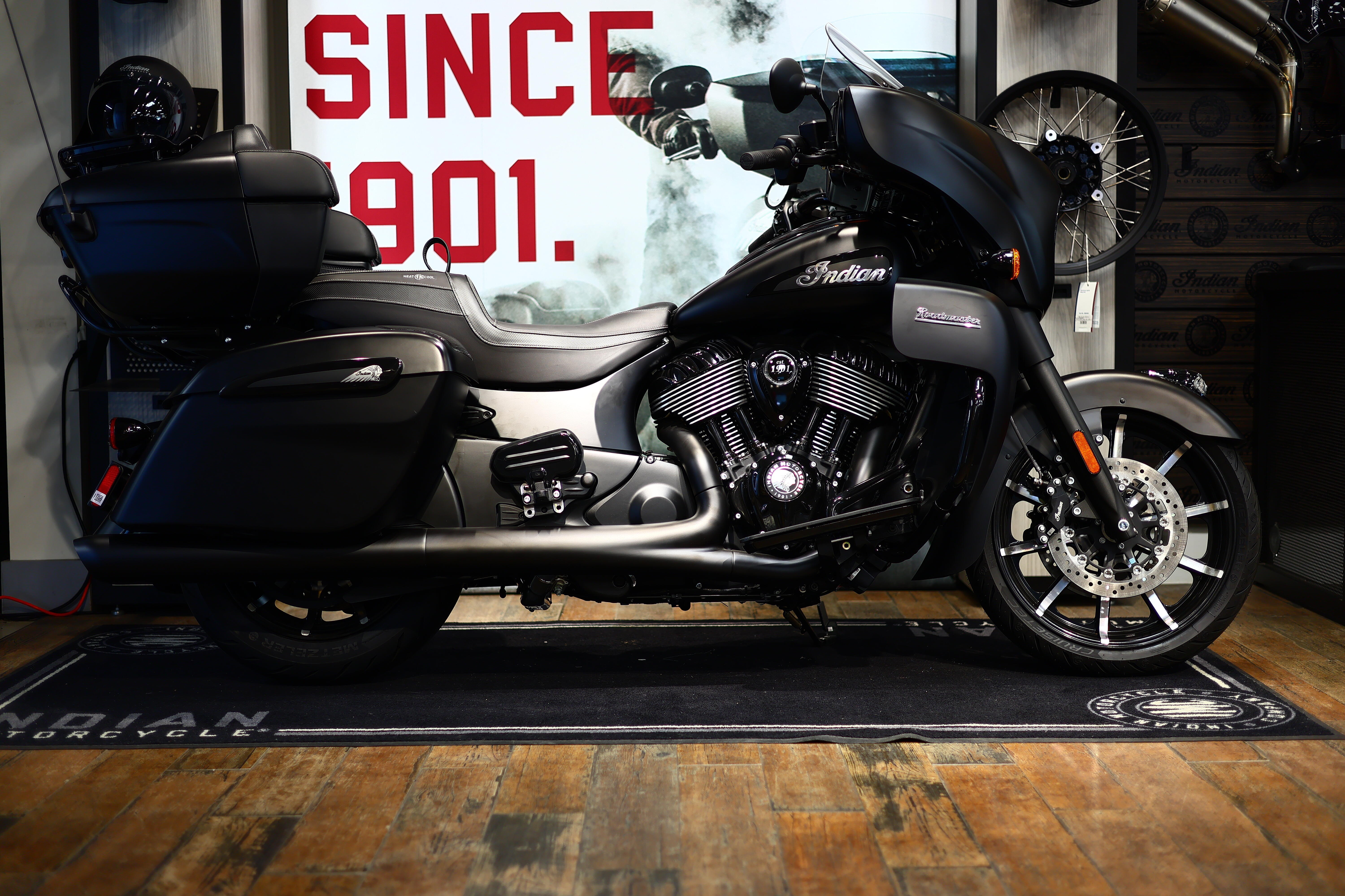 2025 Indian Motorcycle ROADMASTER DARK HORSE PREM AUDIO BLACK SMOKE 49S DARK HORSE in Laredo, TX