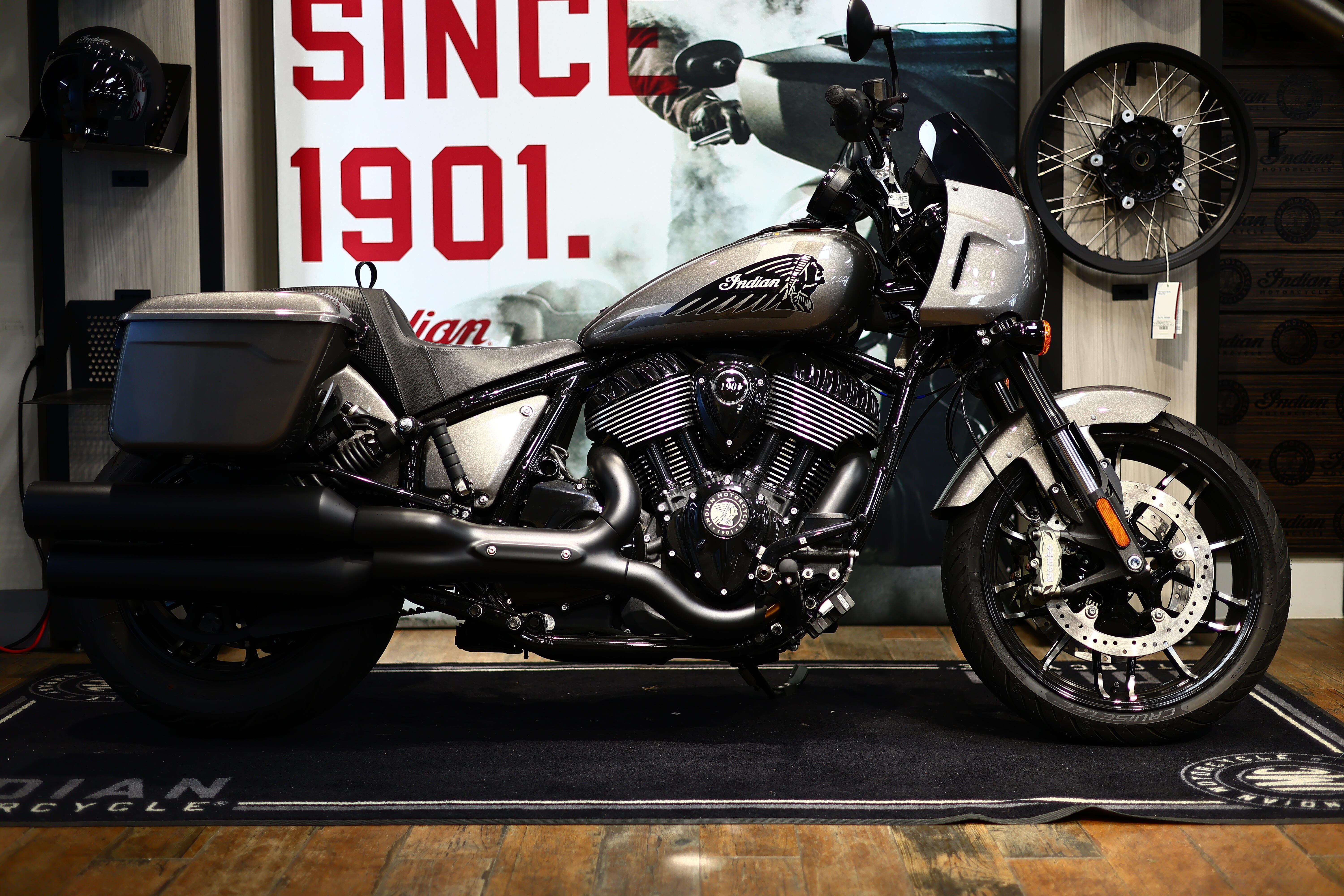 2025 Indian Motorcycle SPORT CHIEF RT HEAVY METAL 49S RT in Laredo, TX