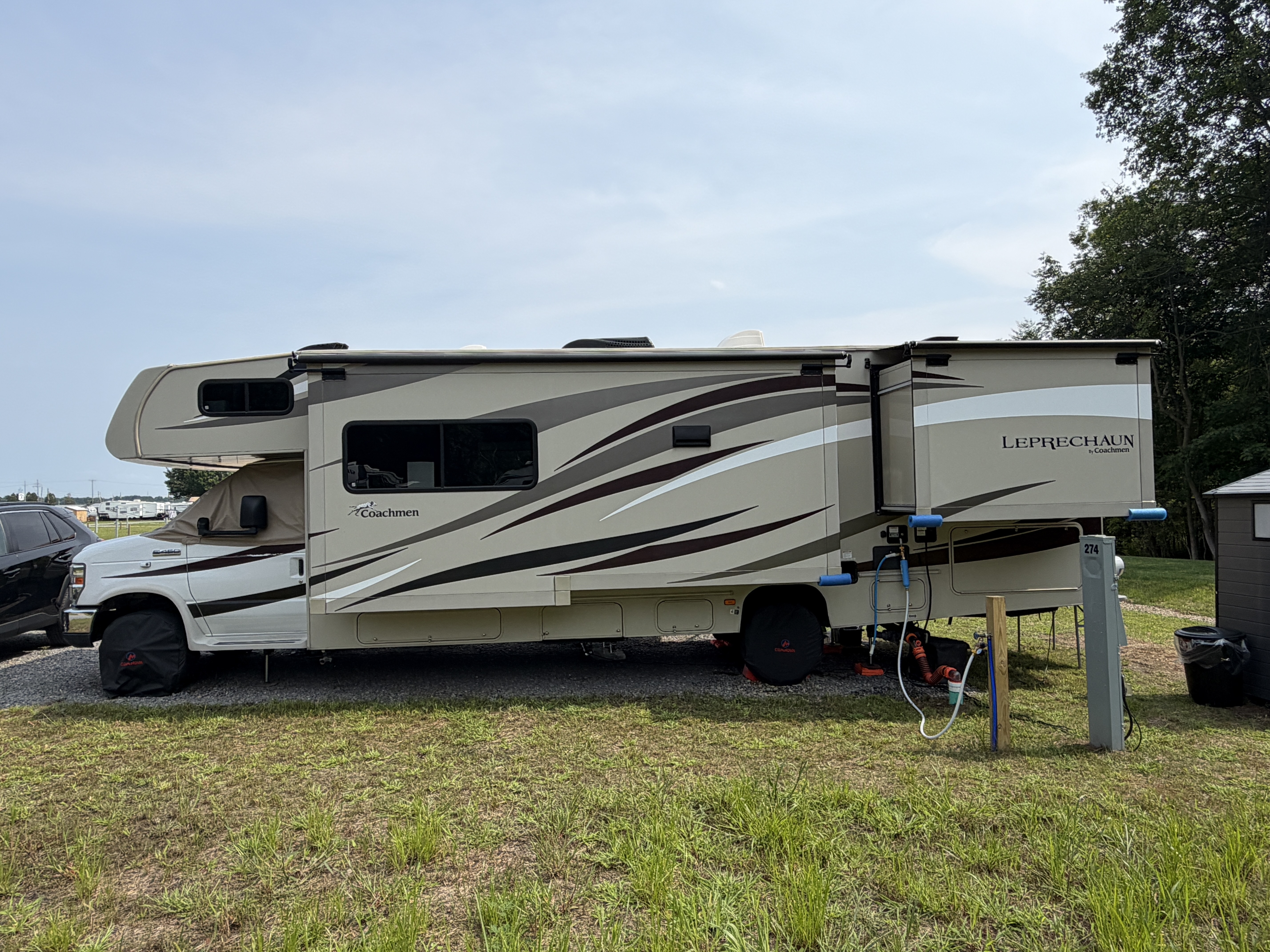 2017 Coachmen LEPRECHAUN 311FS in streetsboro OH