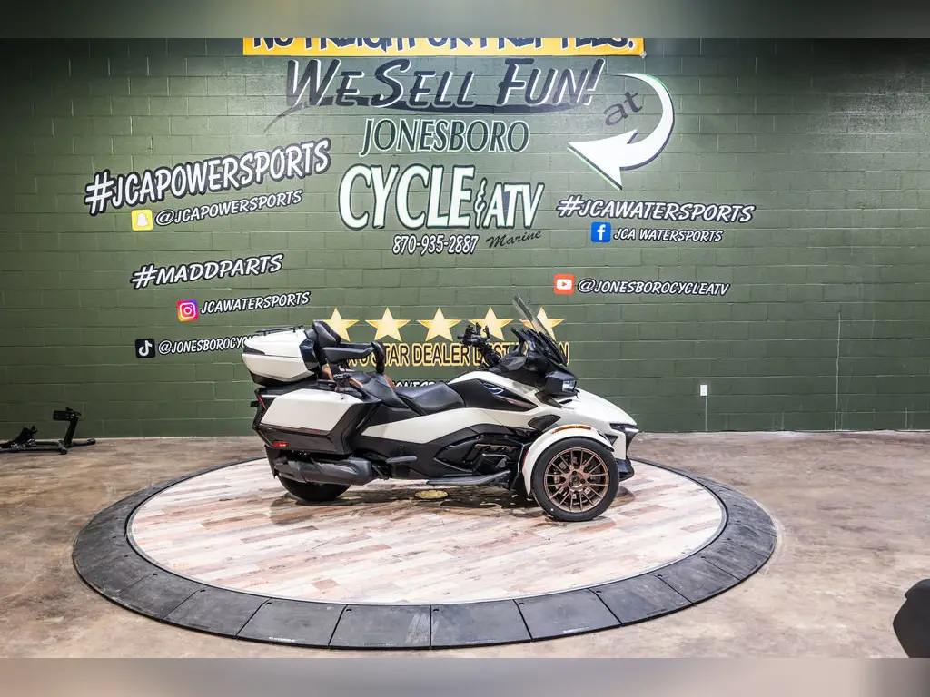 2024 Can-Am Spyder RT Sea-To-Sky