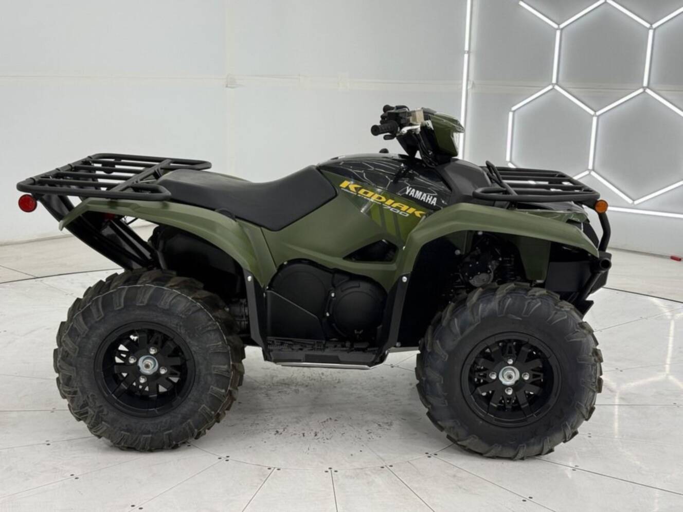 A photo of this 2025 Yamaha Kodiak 700 EPS