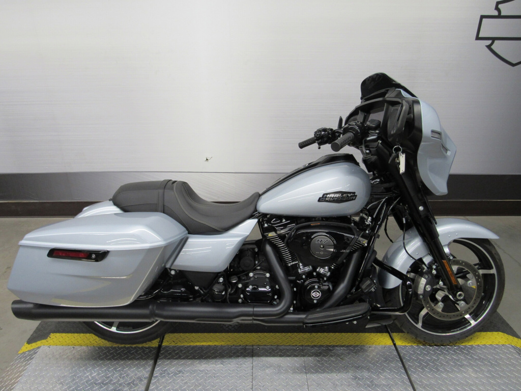 2024 Harley-Davidson Street Glide in Goodyear, AZ