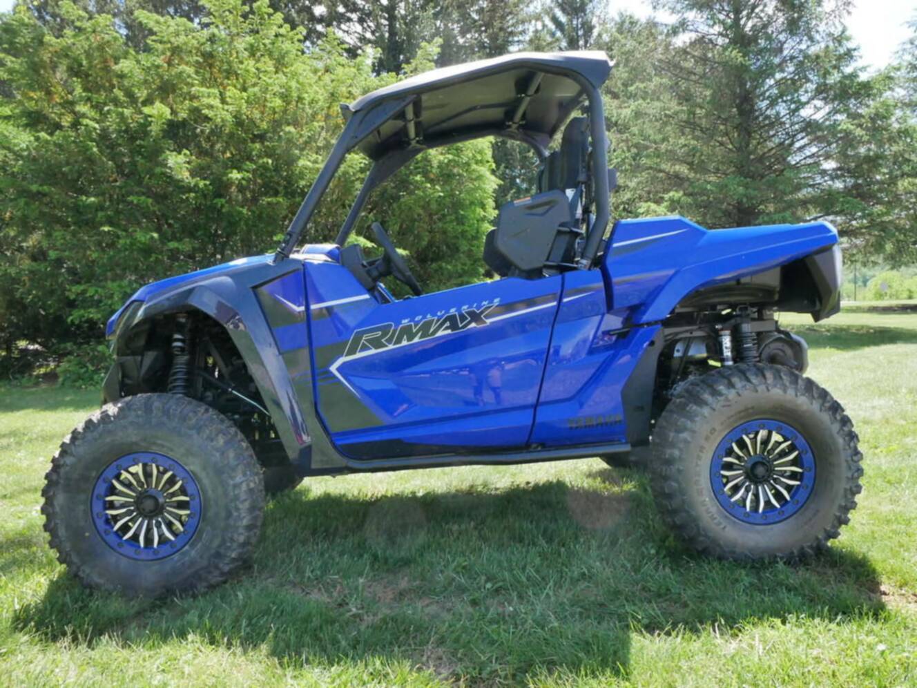 A photo of this 2025 Yamaha Wolverine RMAX2 1000 Sport