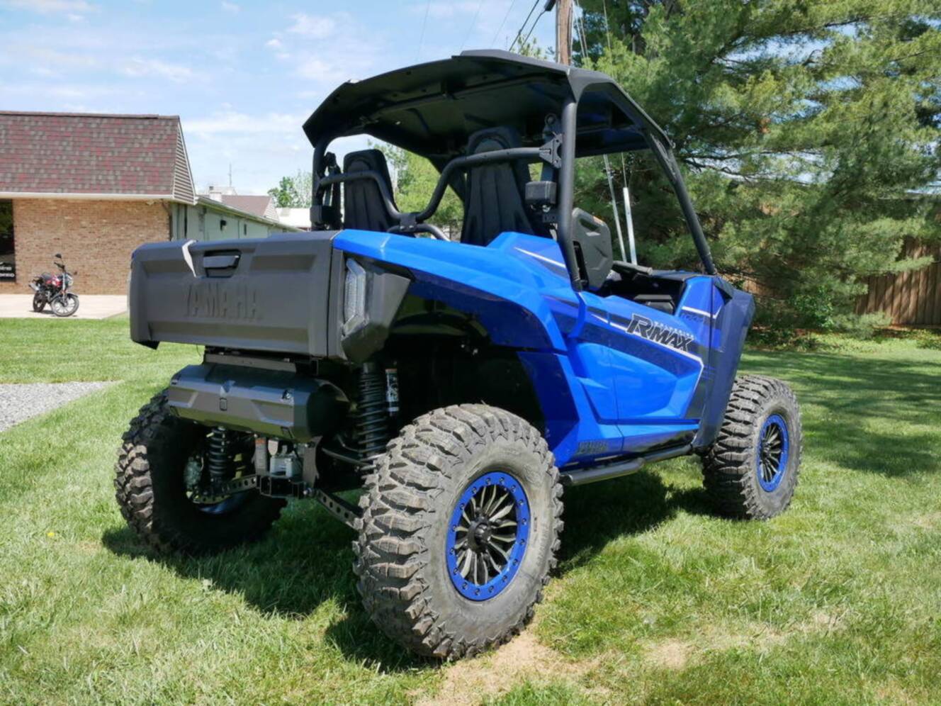 A photo of this 2025 Yamaha Wolverine RMAX2 1000 Sport