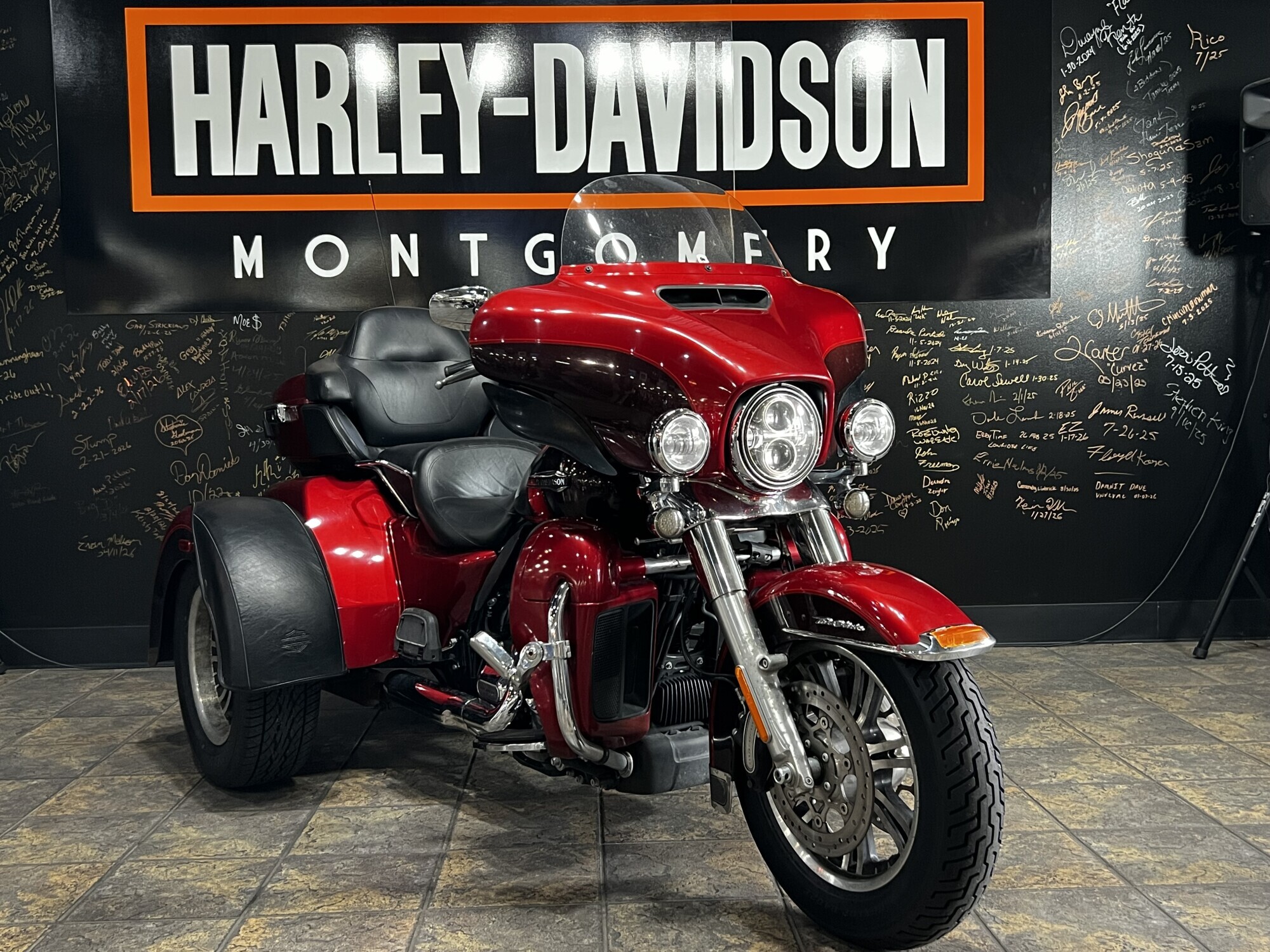 2018 Harley-Davidson Tri Glide Ultra ULTRA CLASSIC in Montgomery, AL