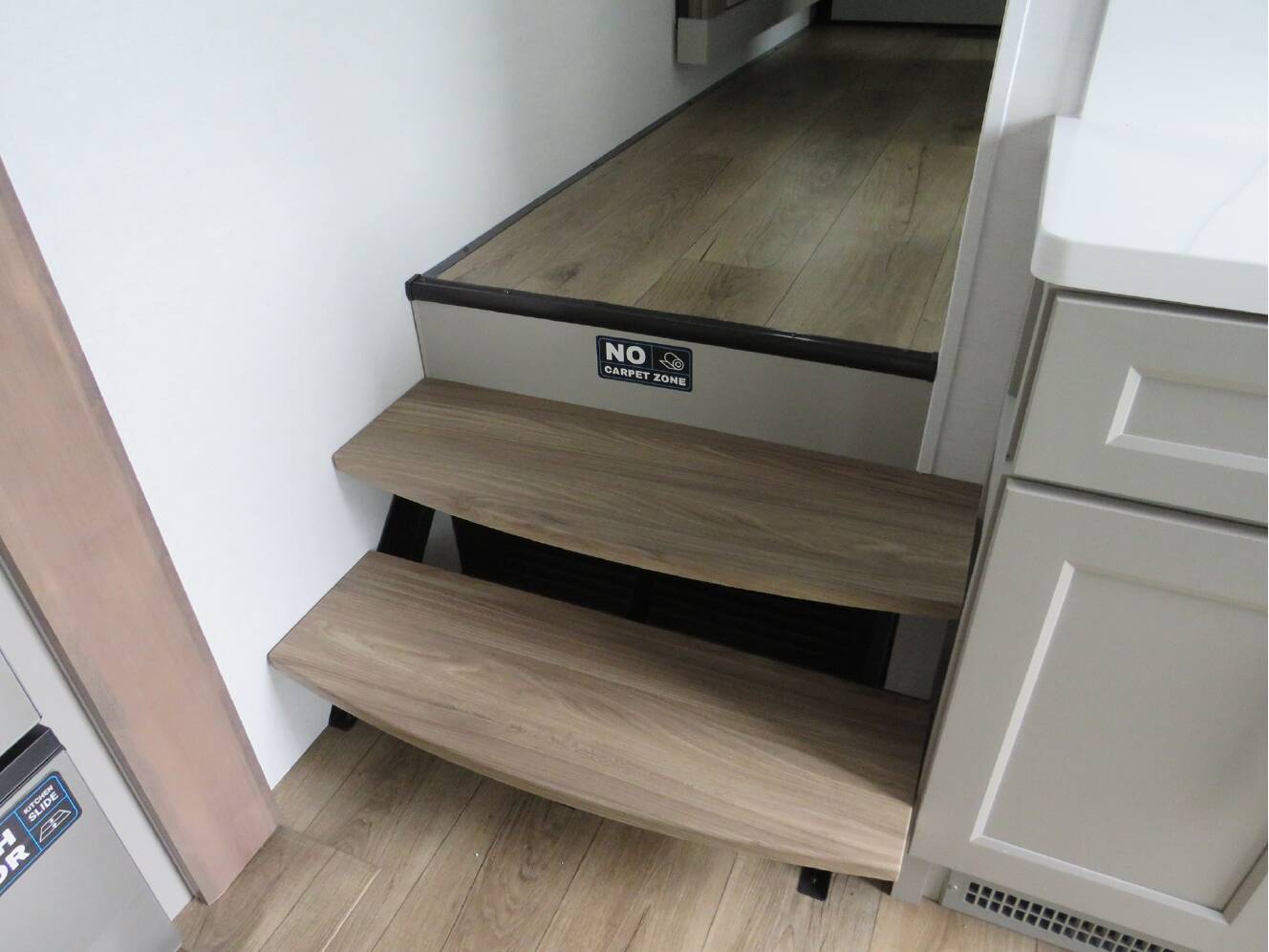 A photo of this 2026 Alliance PARADIGM 340RL