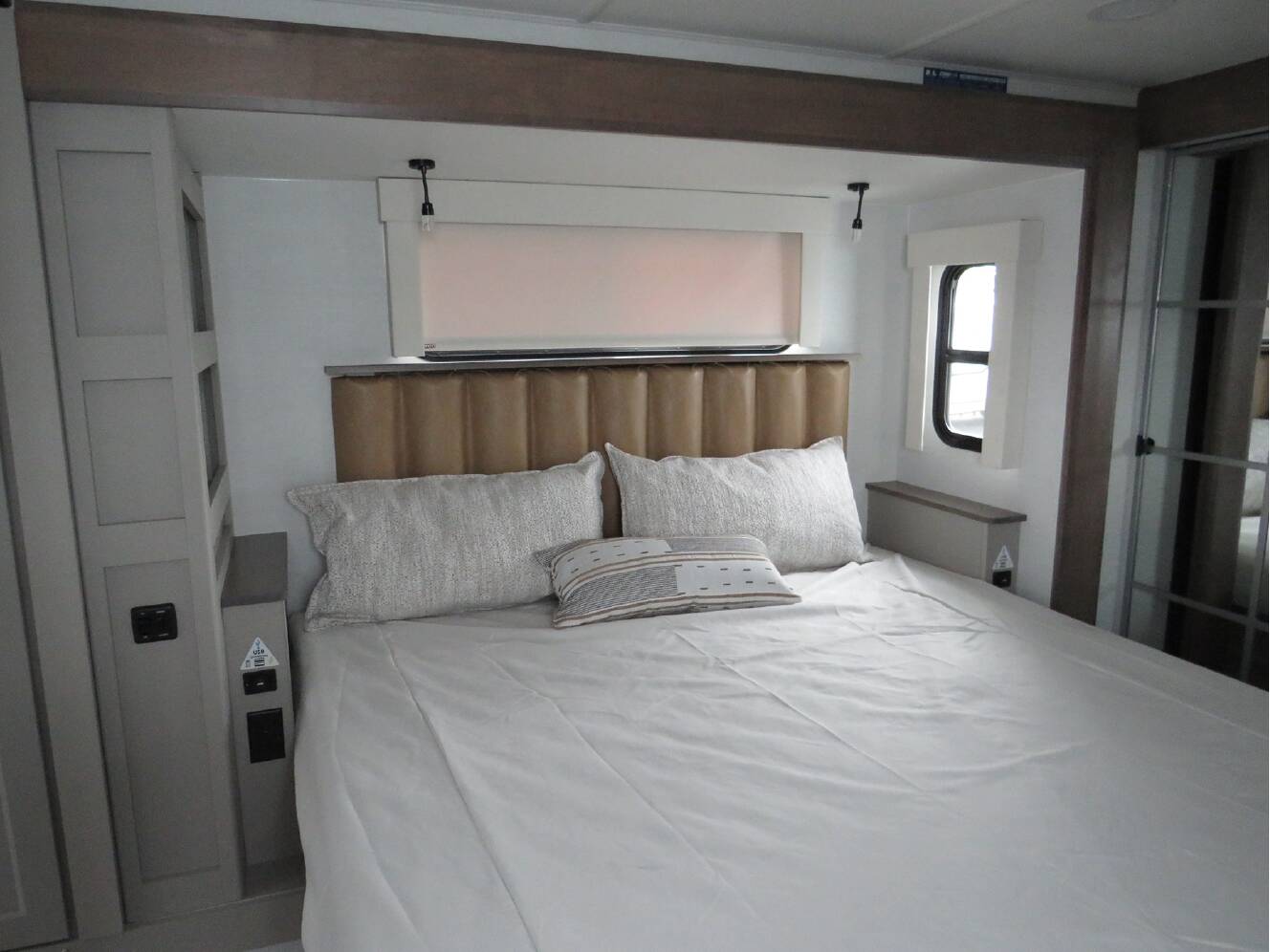 A photo of this 2026 Alliance PARADIGM 340RL