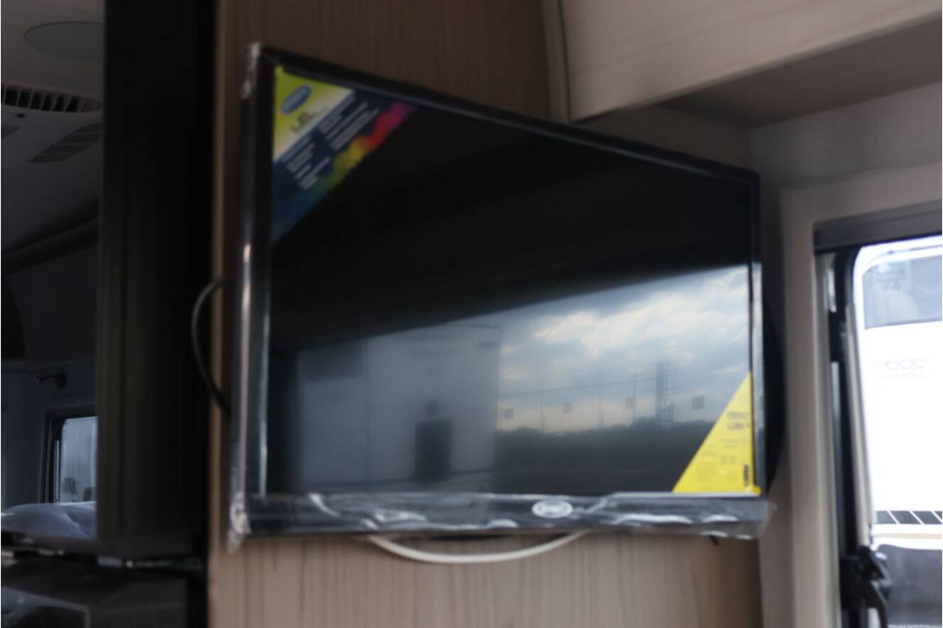 A photo of this 2025 Grand Design SERENOVA Serenova 160LG