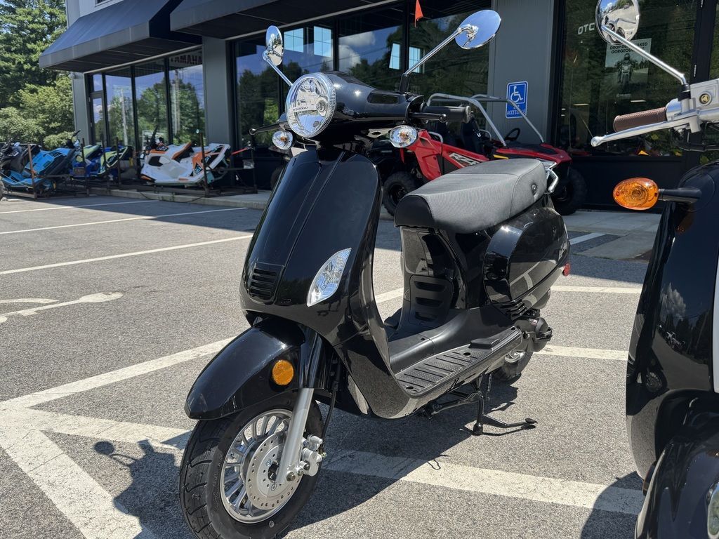 2026 Wolf Brand Scooters LUCKY in Hampton Falls, NH