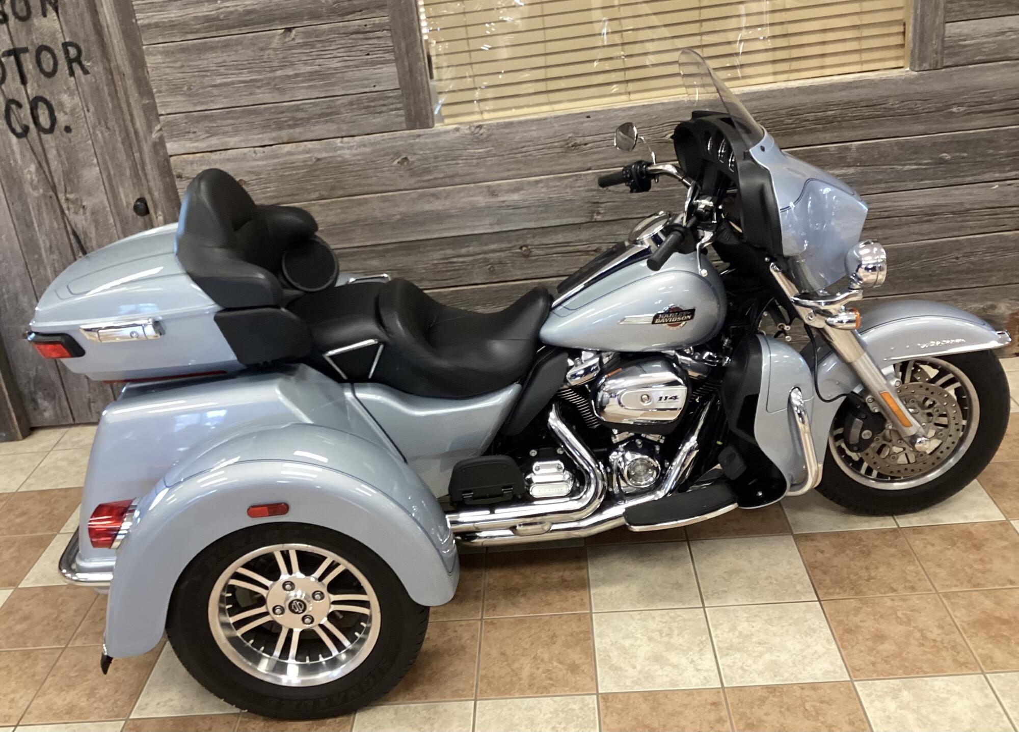 2023 Harley-Davidson Tri Glide Ultra ULTRA CLASSIC in Bonduel, WI