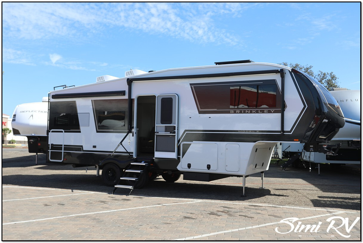 2027 Brinkley Model Z 2680 in simi valley CA