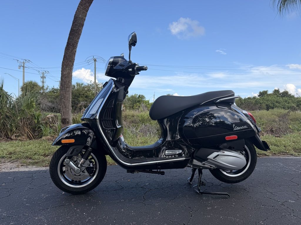 2027 Vespa GTS 310 310 in Sarasota, FL