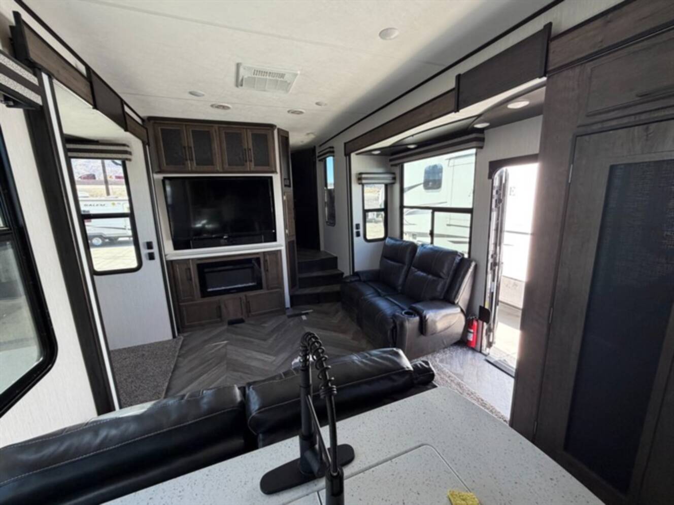 A photo of this 2021 Heartland CYCLONE 4006