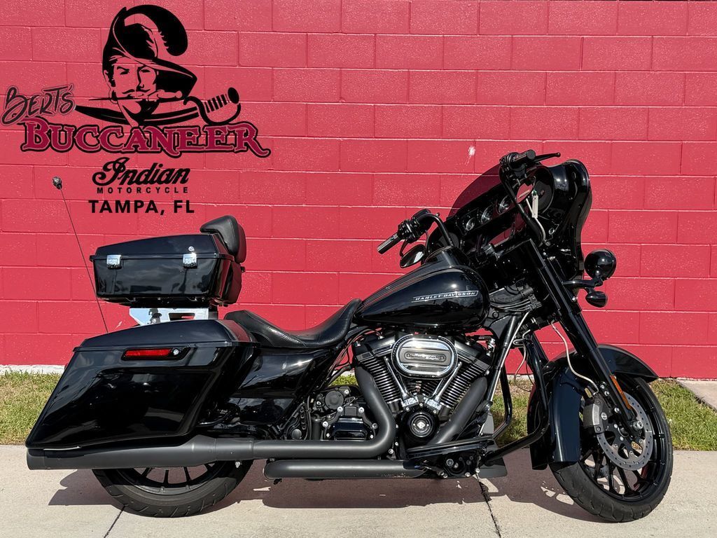 2018 Harley-Davidson® FLHXS - Street Glide® Special SPECIAL in Tampa, FL