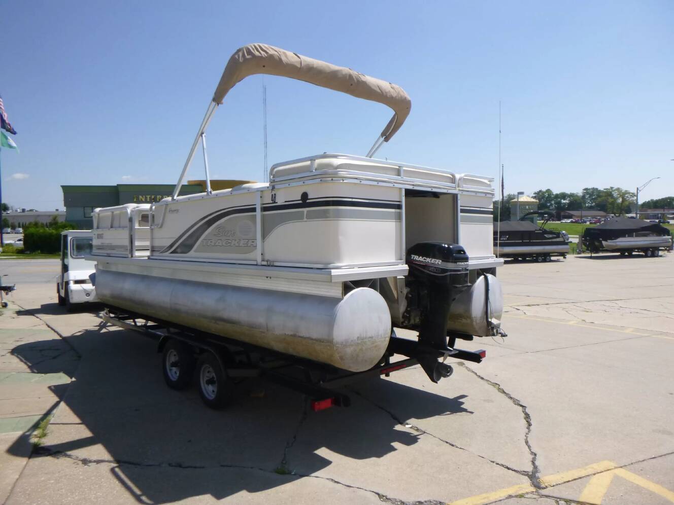 A photo of this 2003 Sun Tracker Party Barge 22