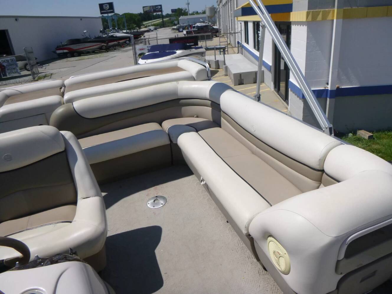 A photo of this 2003 Sun Tracker Party Barge 22
