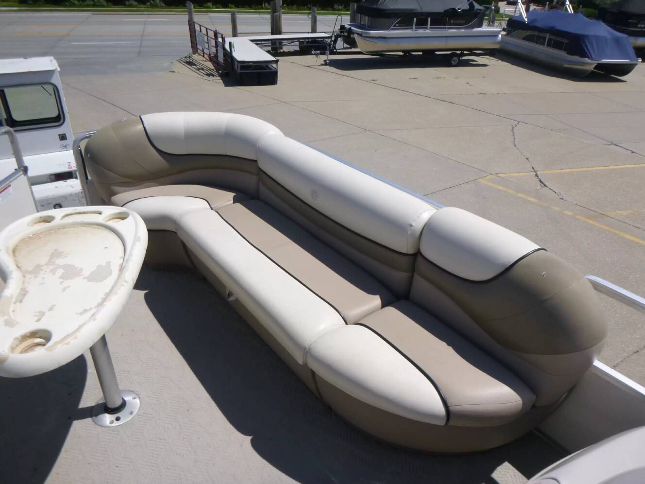 A photo of this 2003 Sun Tracker Party Barge 22