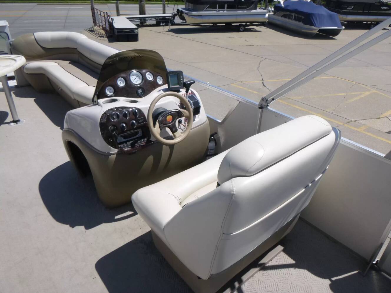 A photo of this 2003 Sun Tracker Party Barge 22