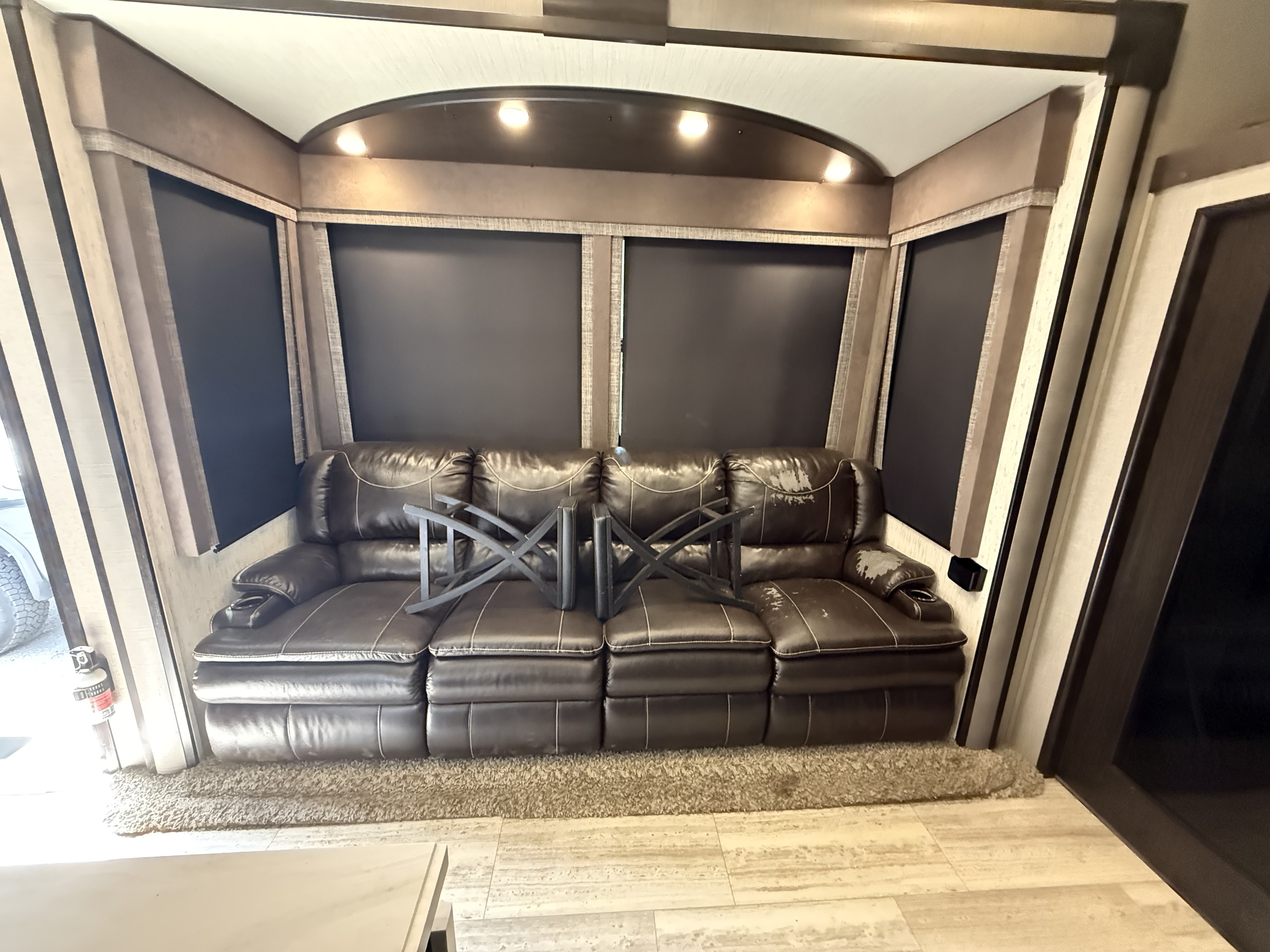 2018 Grand Design MOMENTUM M-CLASS 351M in santa barbara CA