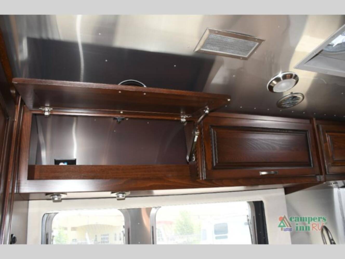 A photo of this 2019 Airstream Classic 33FBQ