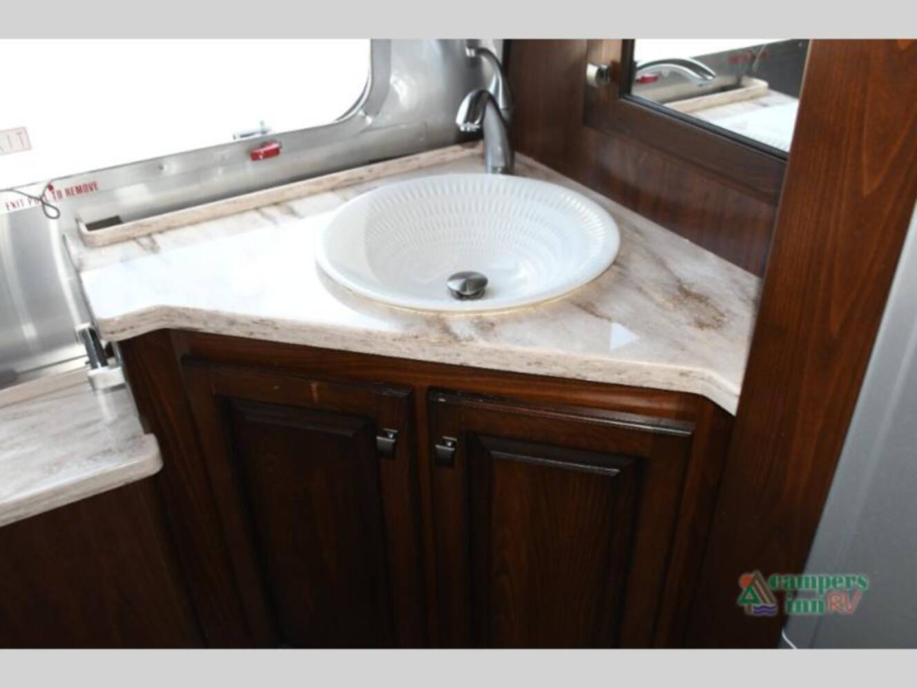 A photo of this 2019 Airstream Classic 33FBQ