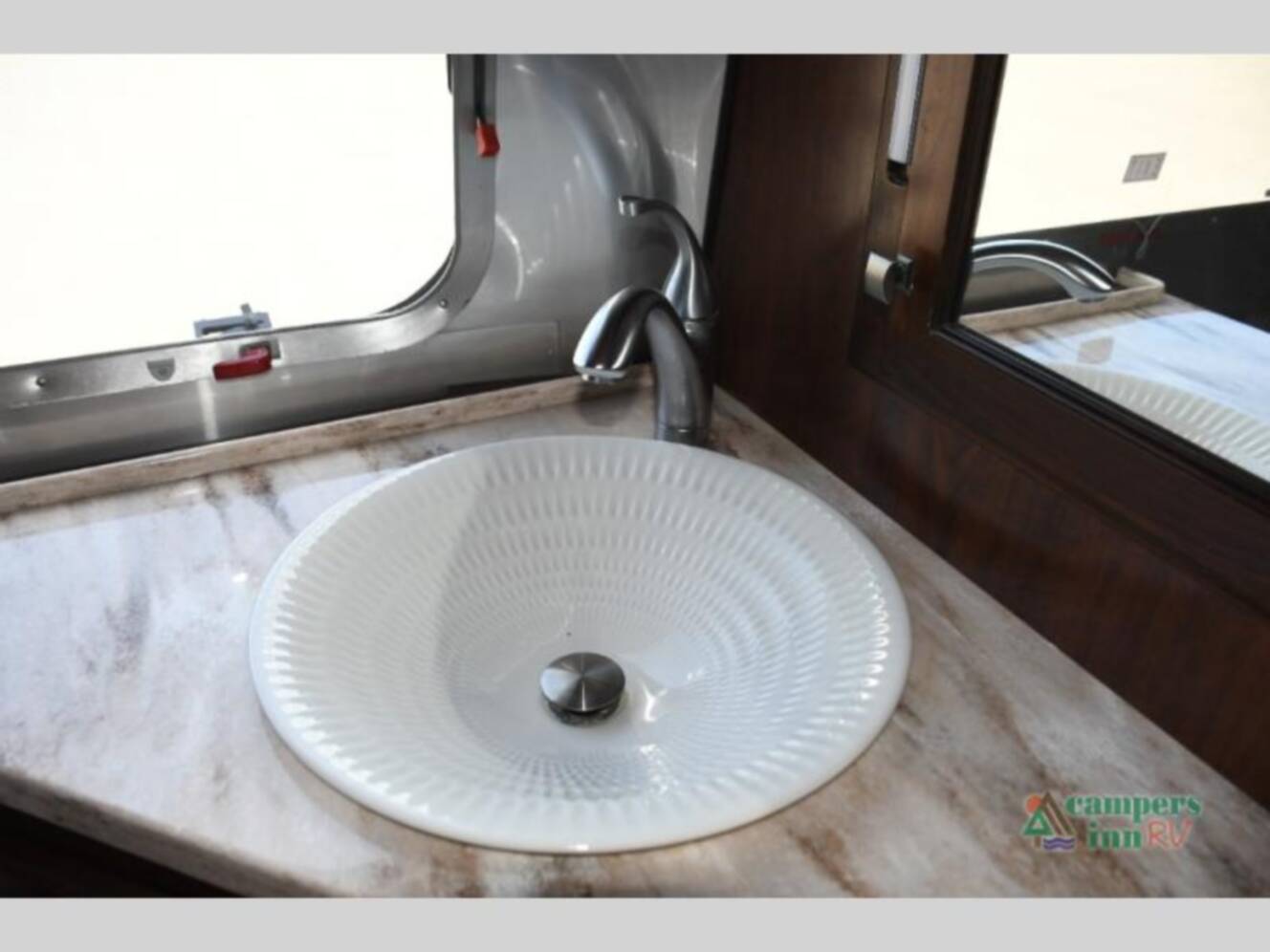 A photo of this 2019 Airstream Classic 33FBQ