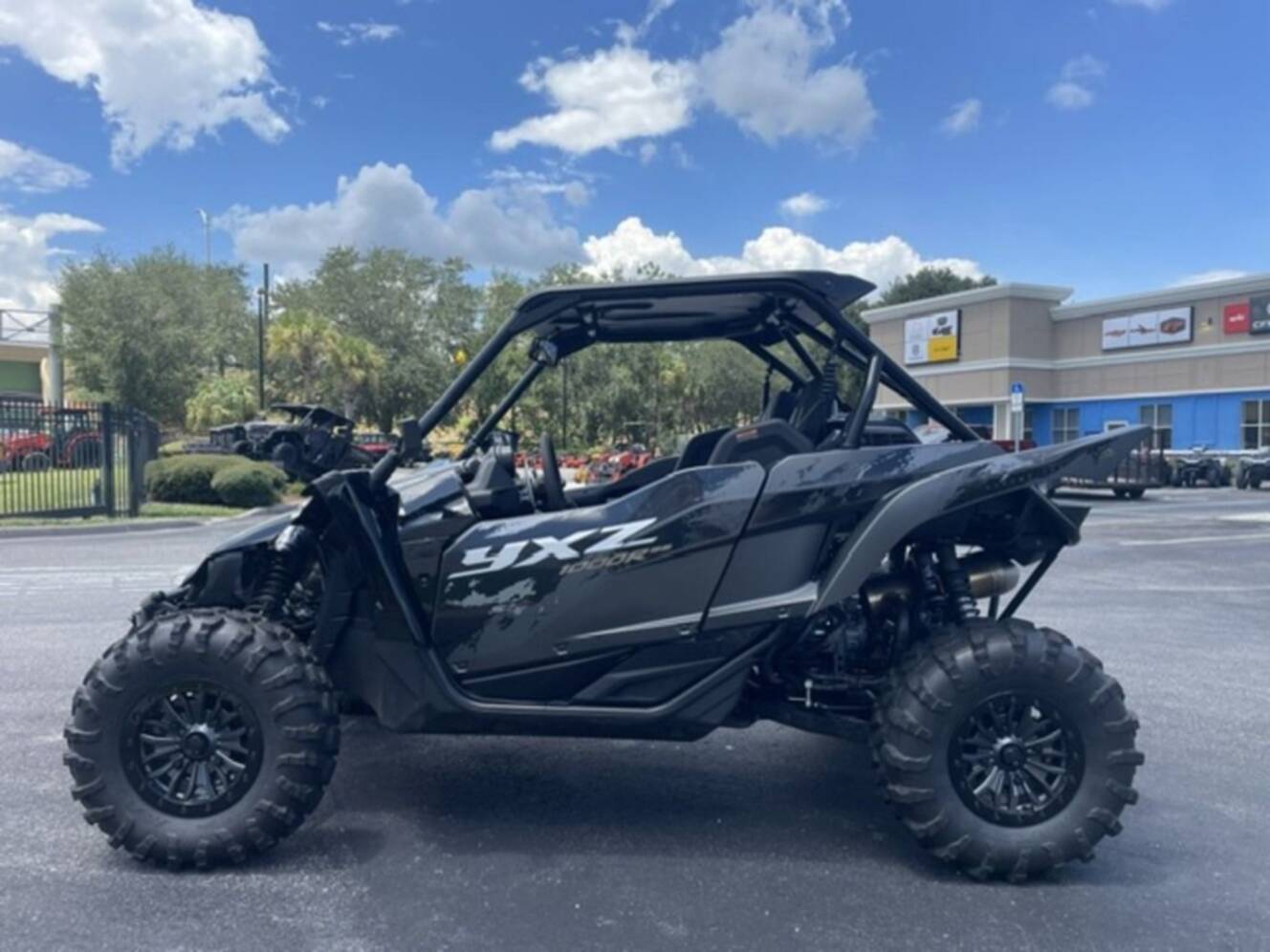 A photo of this 2025 Yamaha YXZ1000R SS XT-R