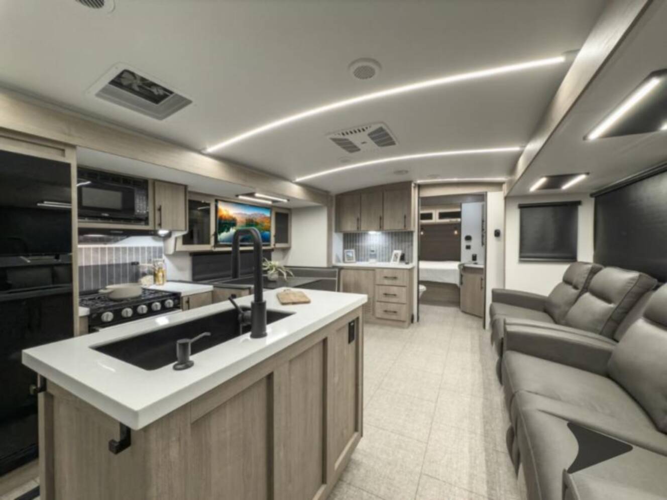 A photo of this 2026 Grand Design Imagine 3210BH