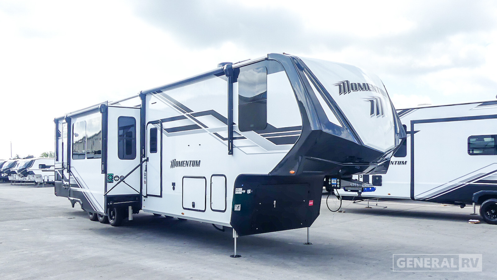 2026 Grand Design MOMENTUM 399M in winter garden FL
