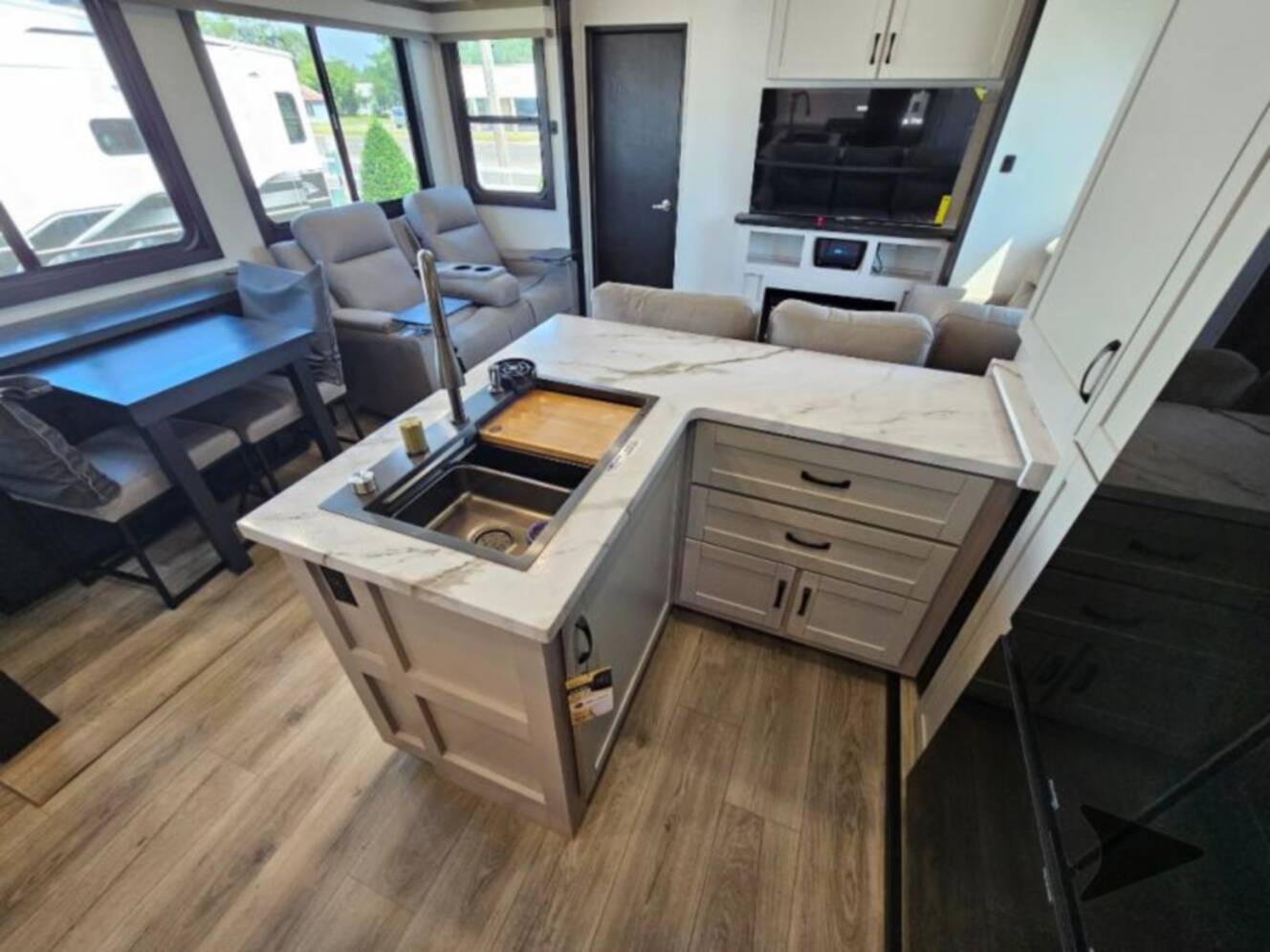 A photo of this 2026 Jayco Seismic 395