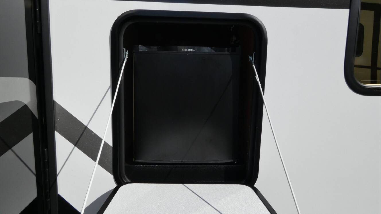 A photo of this 2026 Prime Time Rv TRACER 235RK